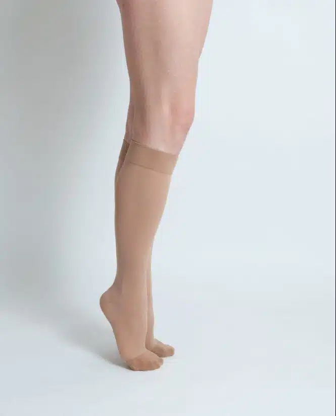 Medias cortas piernas cansadas de fácil colocación - Imagen 12