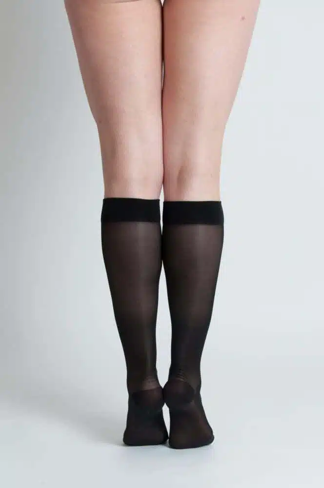Medias cortas piernas cansadas de fácil colocación - Imagen 2